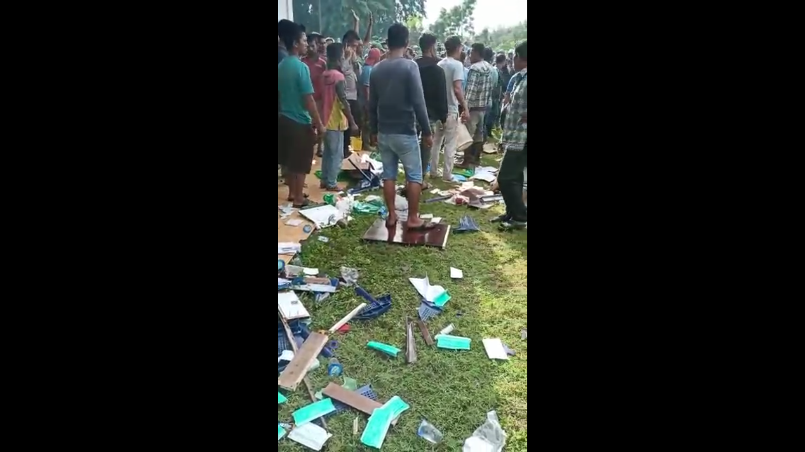 Viral, Puluhan Nelayan dan Masyarakat Abdya Lakukan Demo Tolak Vaksinasi di TPI Ujong Serangga